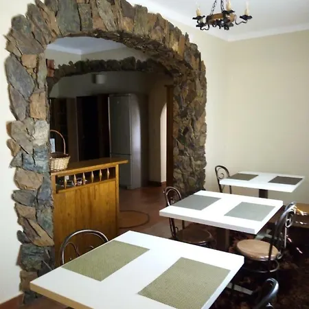 Adega Cem Cantos Da Serra *