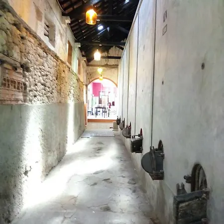 אכסניה Adega Cem Cantos Da Serra